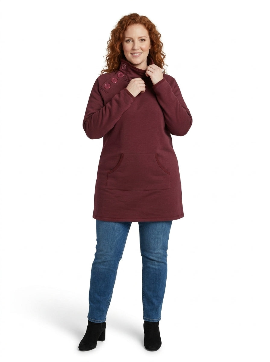 Robe Marie-Lys cerise, col montant tenu à deux mains