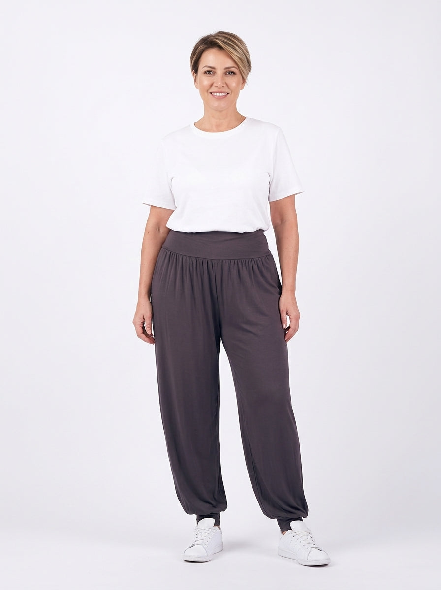 Pantalon Chloé Long gris anthracite, bas resserré à la cheville